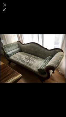 Antique couch- mint condition