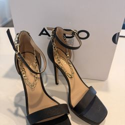 Women’s Sandals