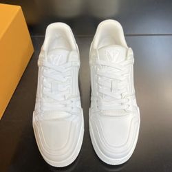 Lv Trainers All White