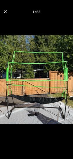 AVolleyball Practice Rebound Net Trainer – 8.9’ x 7.7’