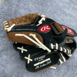 Savage youth left-handed youth Rawlings glove 10 inch