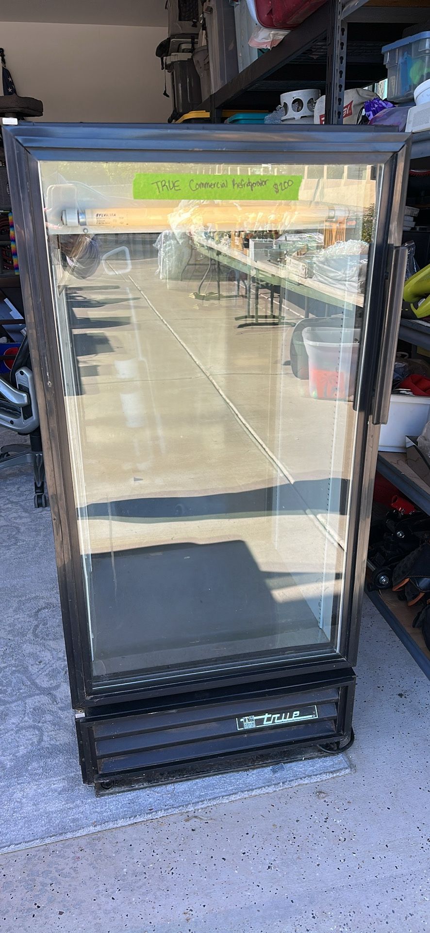 True commercial refrigerator, beverage refrigerator, man cave beer cooler