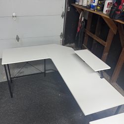 White Desk Set