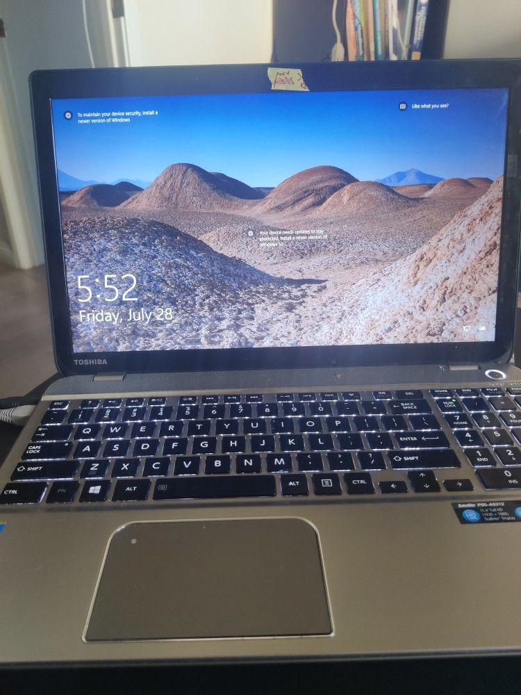 TOSHIBA Satellite P55-A5312