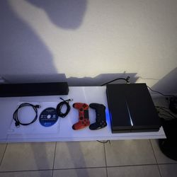 PlayStation 4 + 2 Controles