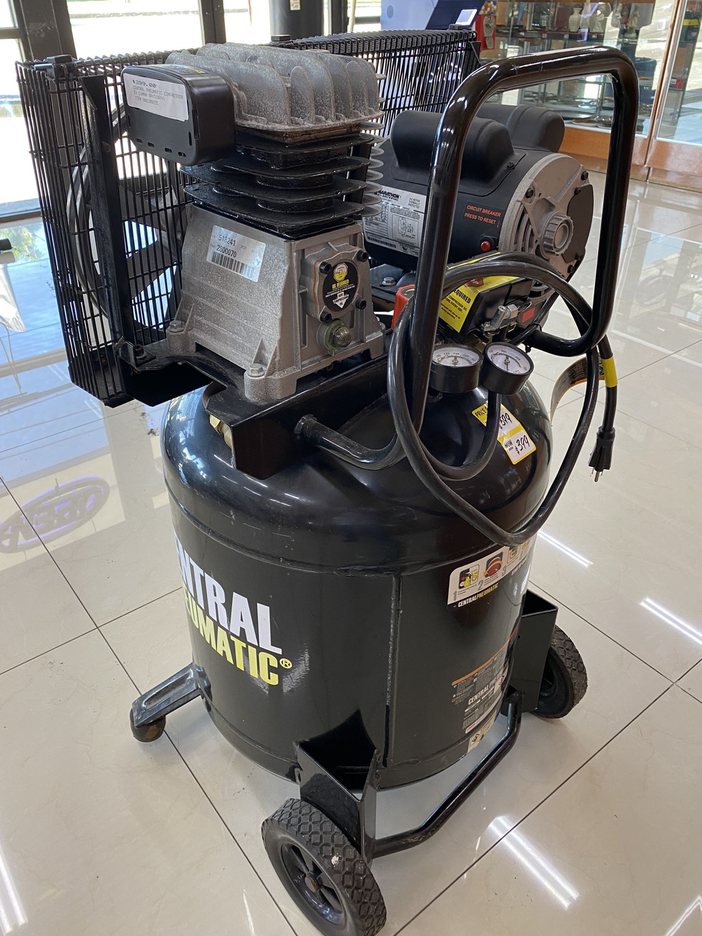 CENTRAL PNEUMATIC 29 Gallon 2 HP 150 PSI Cast Iron Vertical Air Compressor
