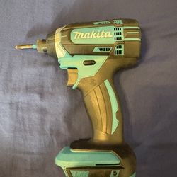 18V LXT Lithium-Ion Brushless 1/4 in. Cordless Quick-Shift Mode 3-Speed Impact Driver