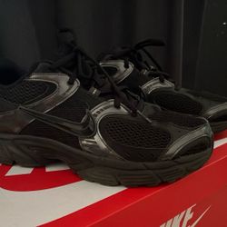 Nike Vomero 5 Men’s Running Shoes – Size 11 