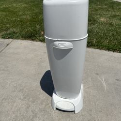 Diaper Genie 