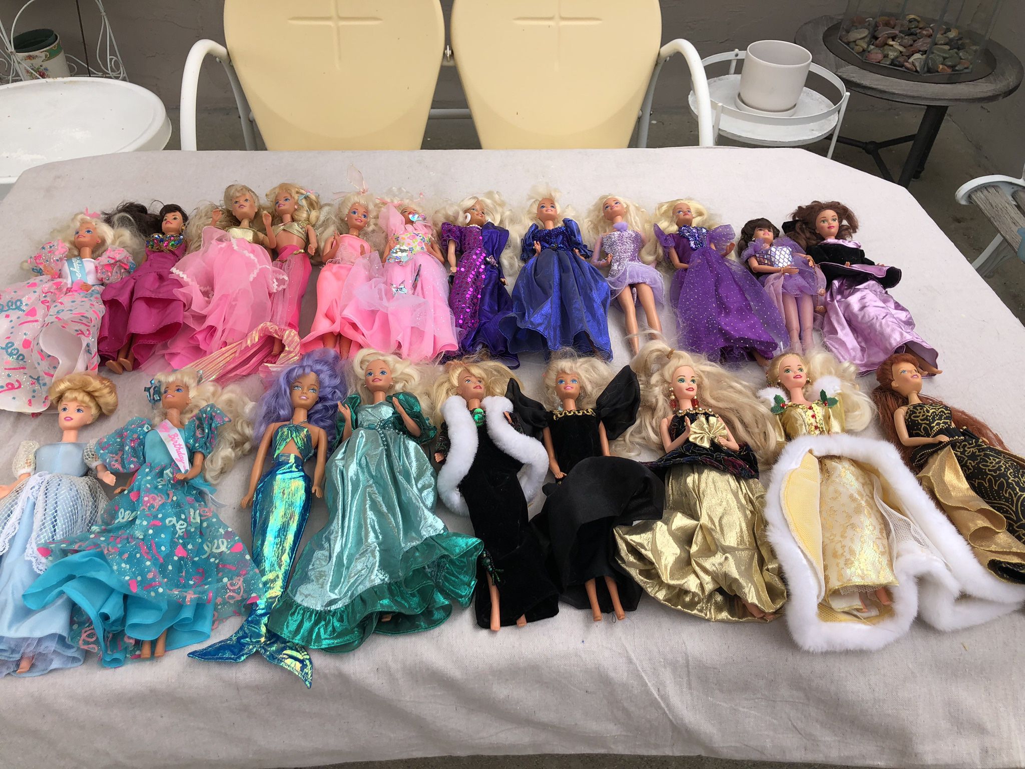50 Barbie Dolls, Clothes, Accessories