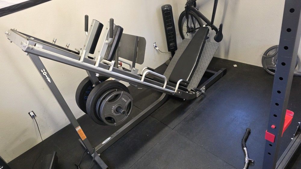 Hoist Leg Press Hack Combo