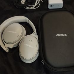 Bose Quiet Comfort 45 Bluetooth Noise Canceling Headphones