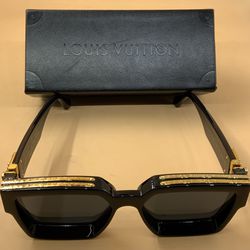 Louis Vuitton 1.1 Millionaires Sunglasses Z1165W 93L 55-17-145 Black/Gold  for Sale in Long Beach, CA - OfferUp