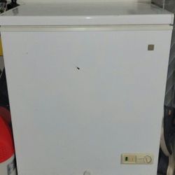 GE Refrigerator