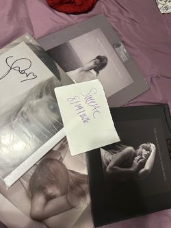 Taylor Swift/Bruno mars/Sabrina vinyls