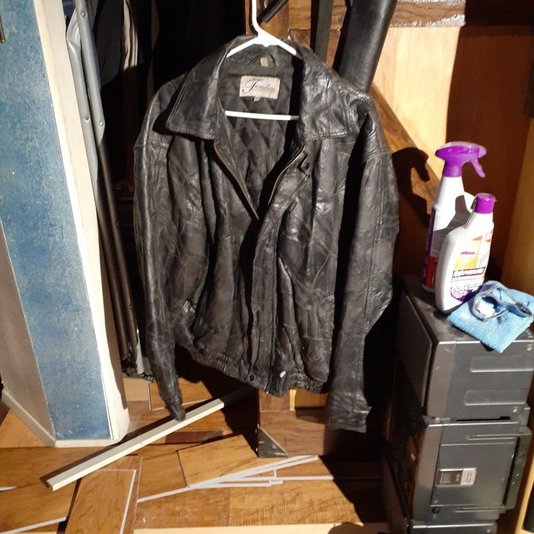 Fondini Fashions Vintage Leather Jacket Used Nice Shape for Sale in Vancouver WA OfferUp