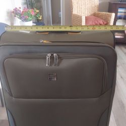lUCAS LUGGAGE