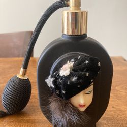 Beautiful Vintage Glass Perfume Spray Bottle.