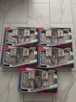 Pokemon Prismatic Evolutions Premium Figure Collection