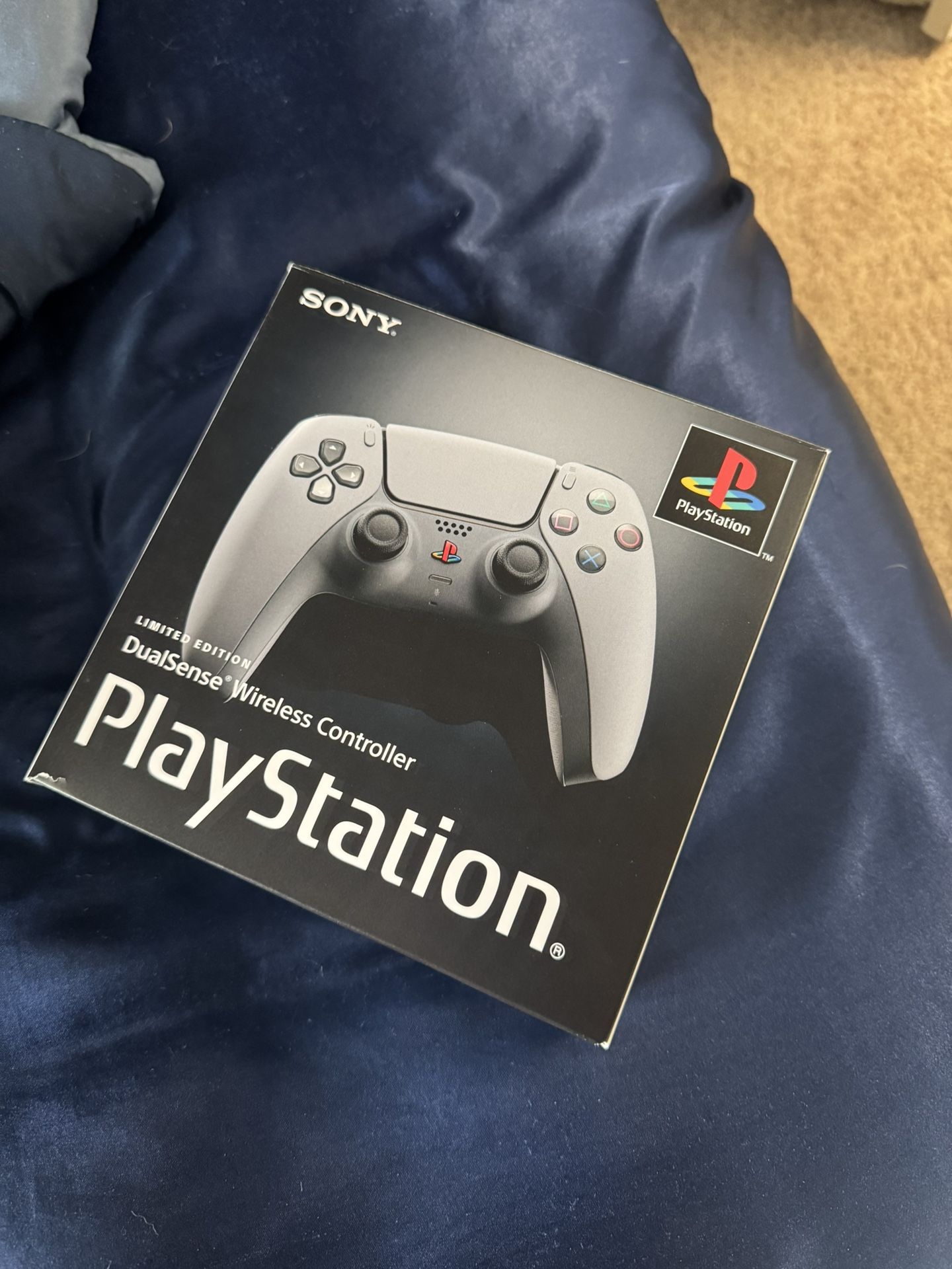 PS5 Anniversary Controller