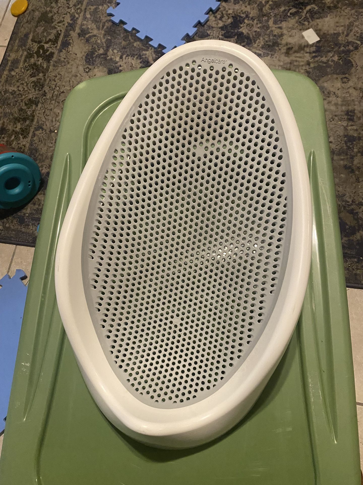 Baby Essentials Bundle – Carrier + Hip Carrier + Head Protector + Bath Support