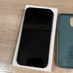 Apple iPhone 15 128GB Black Unlocked 