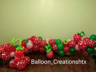 Strawberry shortcake balloon garland