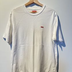 Supreme Small Box Tee