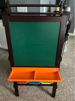 Double sided easel.
