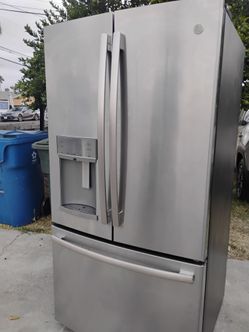 Refrigerator GE