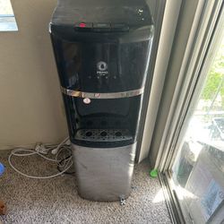Water Dispenser
