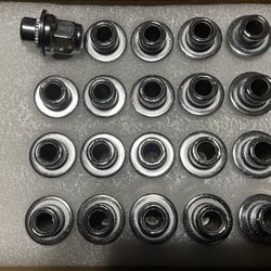 M12x1.5 Lug Nuts