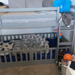 Twin Bunk Beds 
