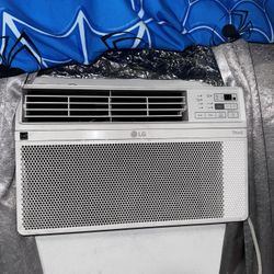 LG AC Unit 8,000 BTU