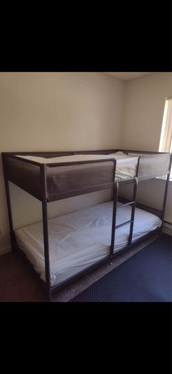 Bunk bed