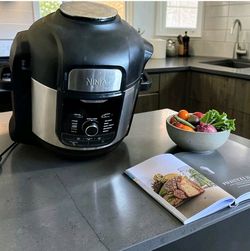 Pressure Cooker Air Fryer Ninja Foodi Deluxe FD401 LP3, 8-Qt Multi-Function Bar