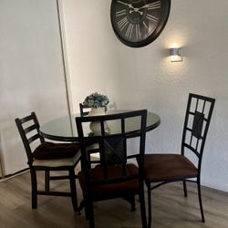 Glass Dining room With Chairs
