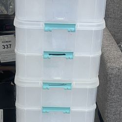 14 Sterilite stack & carry 