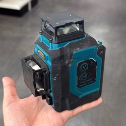 Takamine Laser level