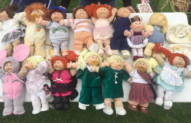 1980’s CABBAGE PATCH DOLLS lot of 13