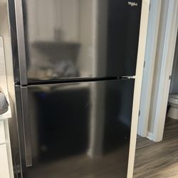 Whirlpool Refrigerator With Ice Maker