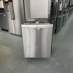 Bosch 300 Series PureDry 48-Decibel Top Control 24-in Built-In Dishwasher JKA  