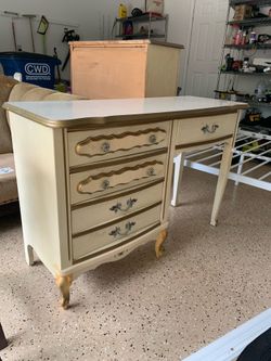 Vintage French Provincial set