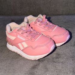 Toddler Kids Reebok Shoes Size 6