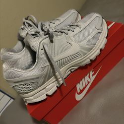 Nike vermos 5 size 10.5 men