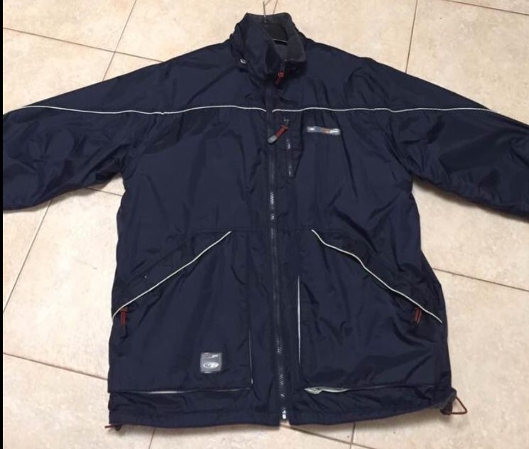 Point Zero Men’s Large Weather Proof Gear Reversible Jacket.