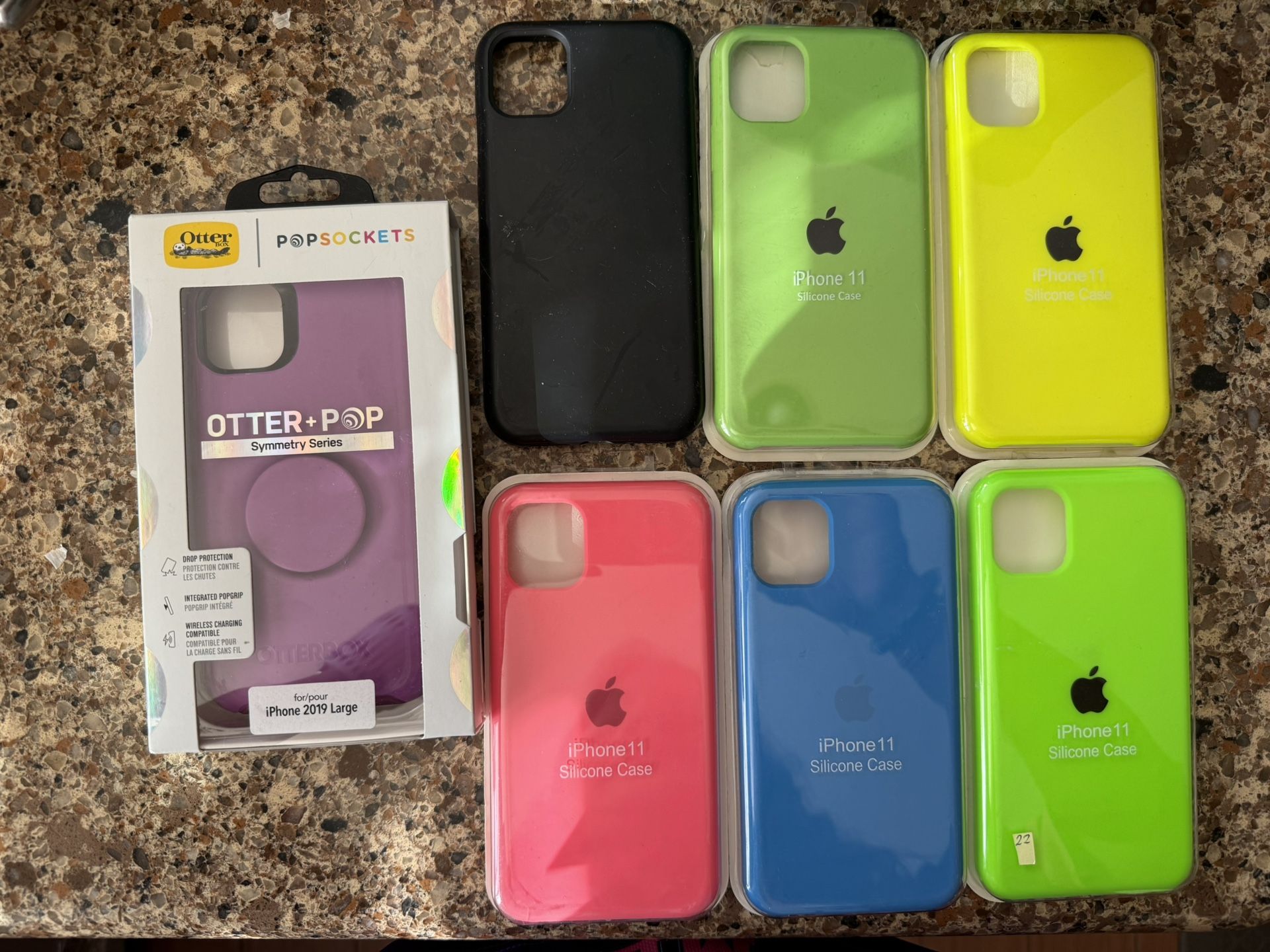 Apple iPhone 11 Cases. Lot For $30 OBO
