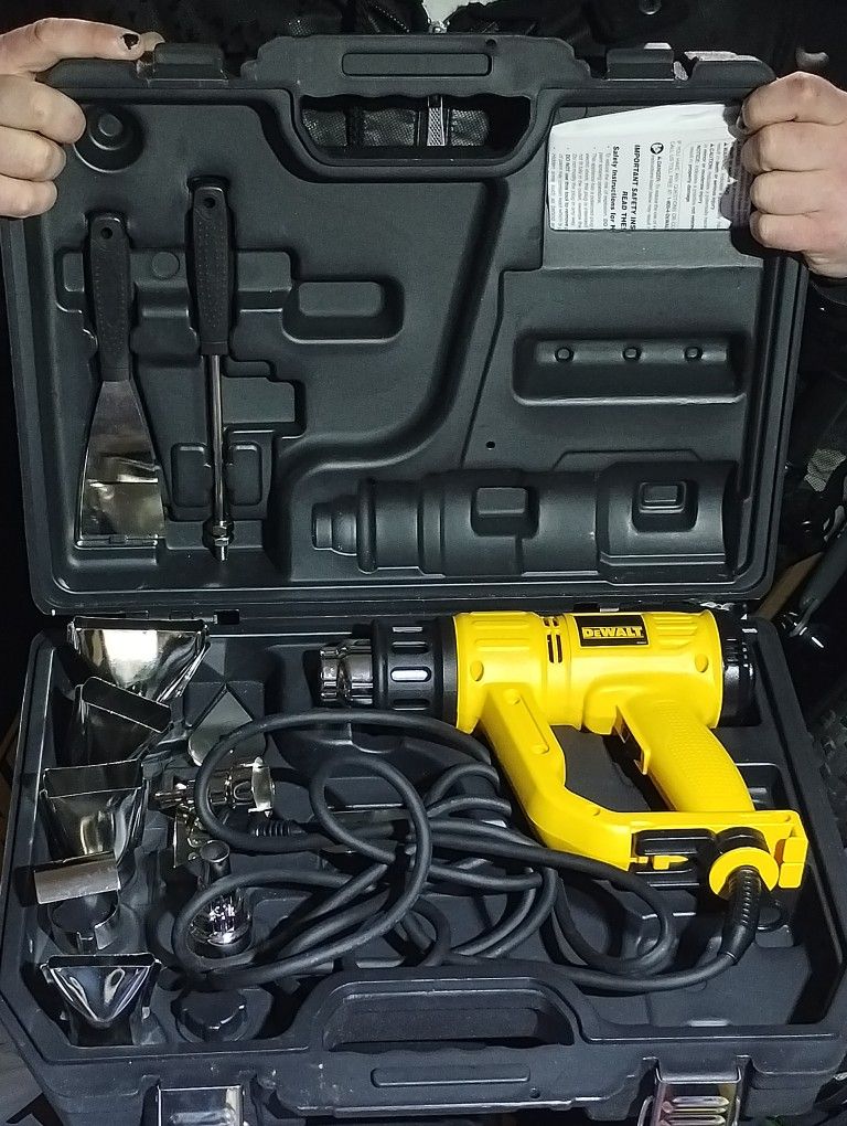 DeWalt Heat Gun With LCD Display