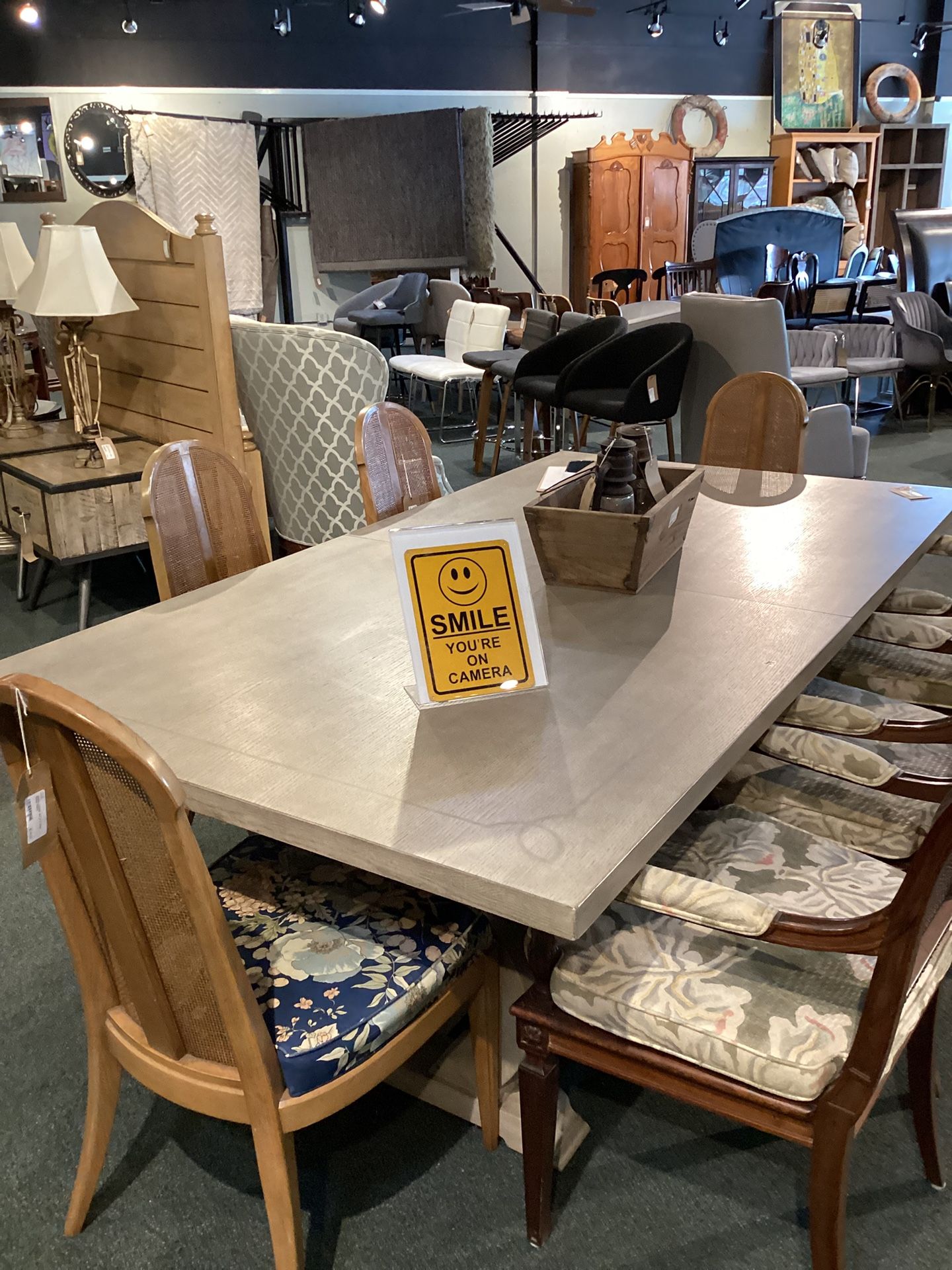 Table: Dining Table Bern252247 Bernhardt Marquesa Gray SKU CU6CZW