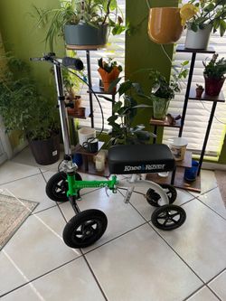 Knee Rover Go